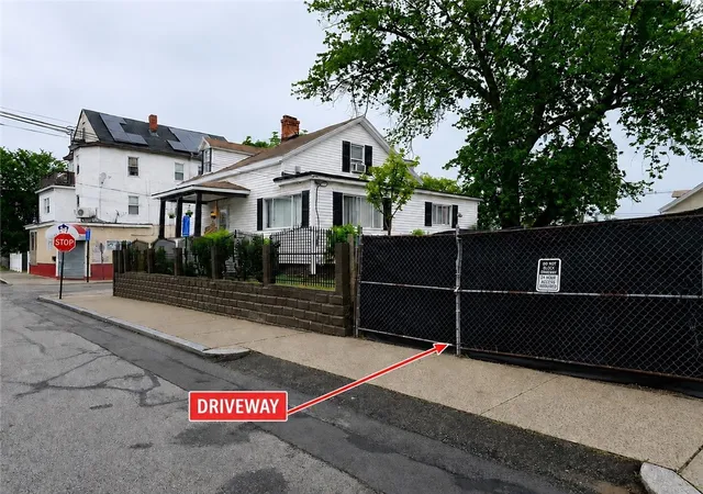 25th image of 166 Gallup St, Providence, RI 02908 | MLS# 1418414