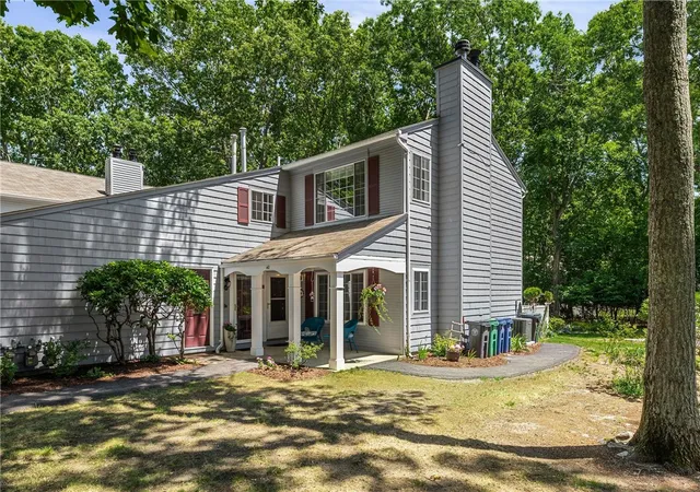 3rd image of 40 Eagle Run #D, Warwick, RI 02818 | MLS# 1418421