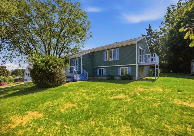 Homes for sale in Tiverton, RI | 125 Colonial Ave, Tiverton, RI 02878 | MLS# 1418335