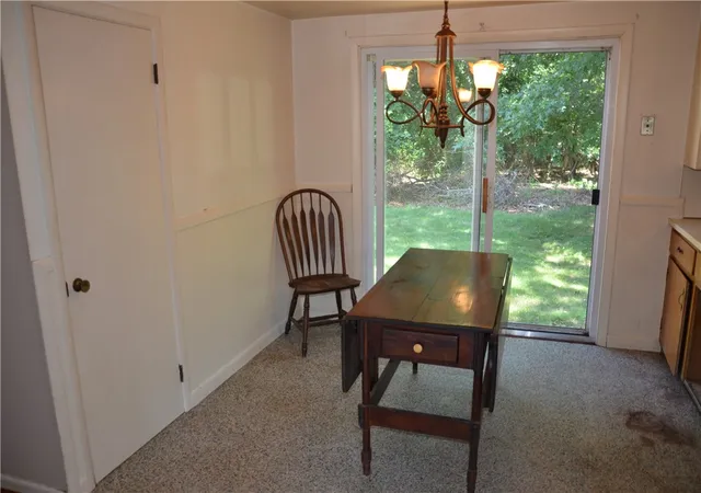 Homes for sale in Warwick, RI | 70 Griffin Dr, Warwick, RI 02886 | MLS# 1418325
