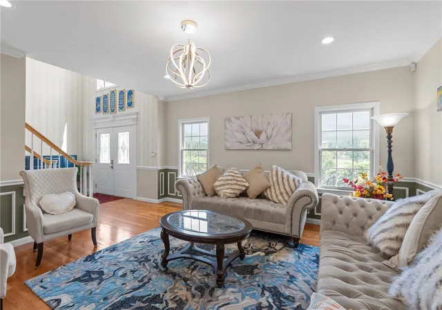 Homes for sale in Lincoln, RI | 38 Steeple Ln, Lincoln, RI 02865 | MLS# 1418439