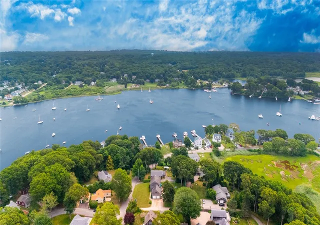 Photo 3 of Sale Pending at 125 Winchester Dr, Wakefield, RI 02879 | MLS# 1418068 | Listing updated on 2026-08-27