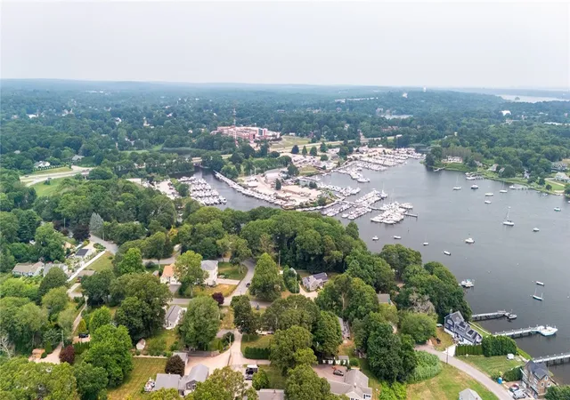 Photo 4 of Sale Pending at 125 Winchester Dr, Wakefield, RI 02879 | MLS# 1418068 | Listing updated on 2026-08-27