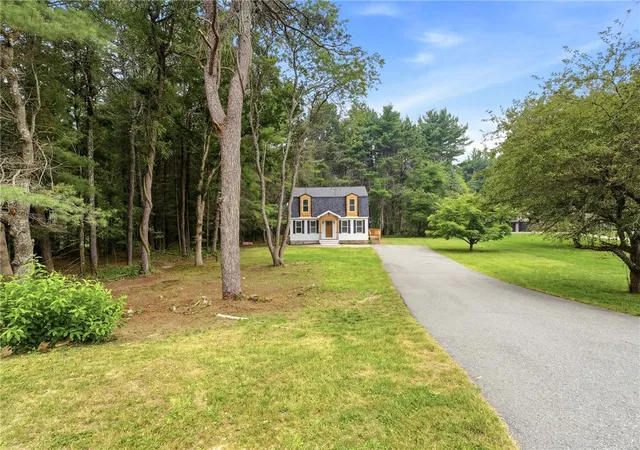 43rd image of 18 Teaberry Ln, Hopkinton, RI 02832 | MLS# 1418447