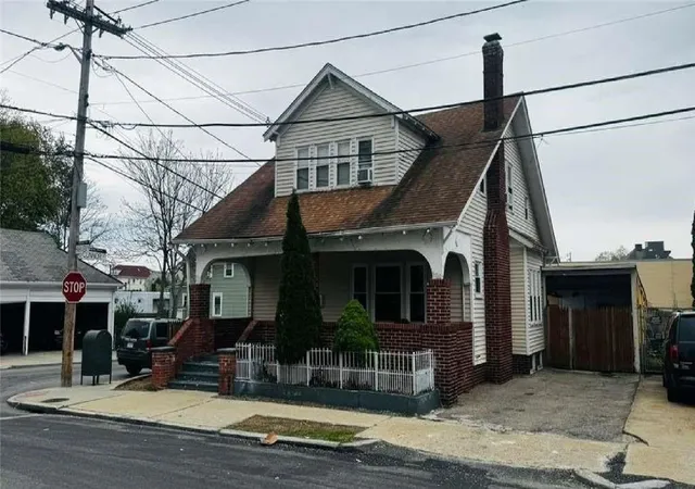 Photo 2 of Sale Pending at 2 Parkview Ave, Providence, RI 02905 | MLS# 1418495 | Listing updated on 2026-08-02