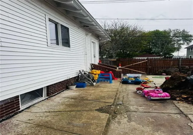 Photo 3 of Sale Pending at 2 Parkview Ave, Providence, RI 02905 | MLS# 1418495 | Listing updated on 2026-08-02
