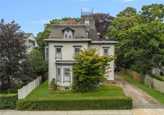 Photo 3 of Single family home for sale at 36 Ayrault St, Newport, RI 02840 | MLS# 1418389 | Listing updated on 2026-08-25