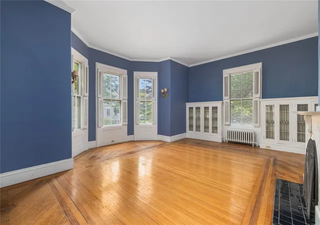 Photo 4 of Single family home for sale at 36 Ayrault St, Newport, RI 02840 | MLS# 1418389 | Listing updated on 2026-08-25