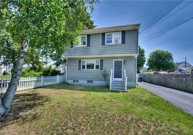 Photo 1 of Single family home for sale at 16 Arlington Ave, Warren, RI 02885 | MLS# 1417570 | Listing updated on 2026-08-23