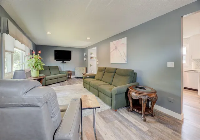 Photo 5 of Single family home for sale at 16 Arlington Ave, Warren, RI 02885 | MLS# 1417570 | Listing updated on 2026-08-23