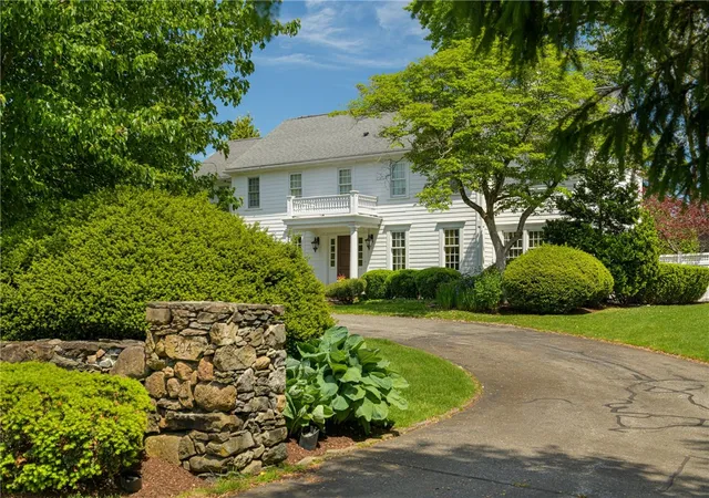 Homes for sale in Barrington, RI | 204 Rumstick Rd, Barrington, RI 02806 | MLS# 1418570