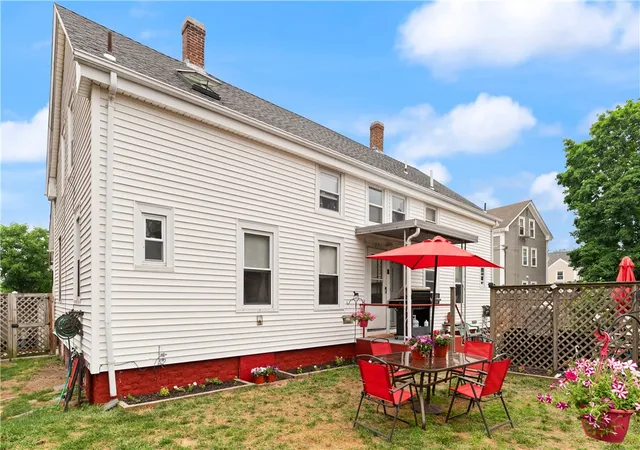 Photo 3 of Sale Pending at 25 Davis St, Warren, RI 02885 | MLS# 1417238 | Listing updated on 2026-08-03