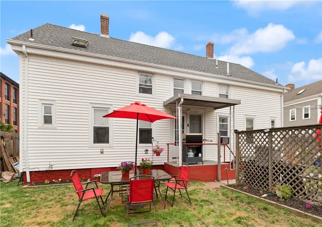 Photo 4 of Sale Pending at 25 Davis St, Warren, RI 02885 | MLS# 1417238 | Listing updated on 2026-08-03