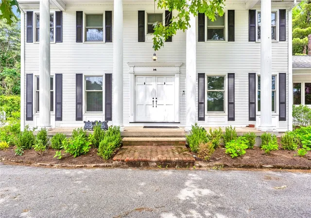 1st image of 14 Reservoir Ave, Johnston, RI 02919 | MLS# 1418369