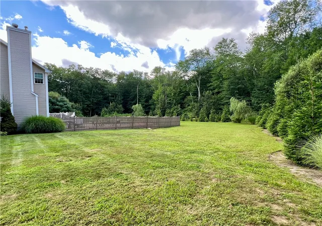 Photo 4 of Single family home for sale at 35 E Lantern Rd, Smithfield, RI 02917 | MLS# 1418569 | Listing updated on 2026-08-02