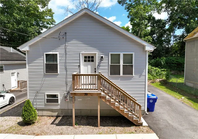 1st image of 39 Derry St, Providence, RI 02908 | MLS# 1418601