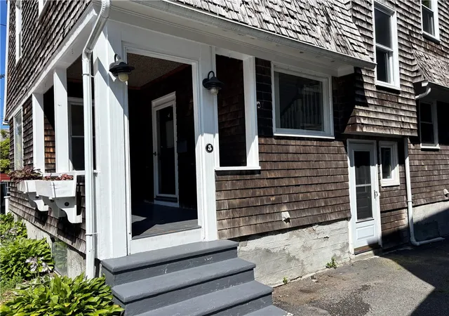 2nd image of 5 Ellwood Pl, Newport, RI 02840 | MLS# 1418595