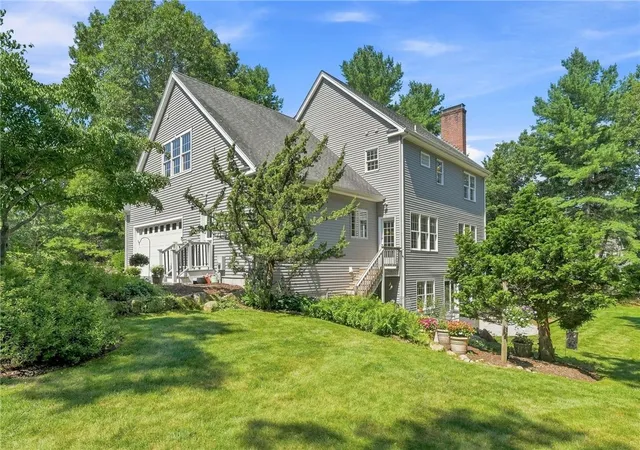 2nd image of 78 Fairview Dr, South Kingstown, RI 02892 | MLS# 1418575