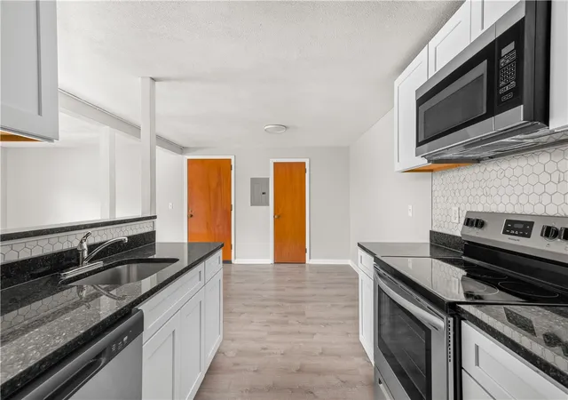 5th image of 230 Phenix Ave, Cranston, RI 02920 | MLS# 1418659