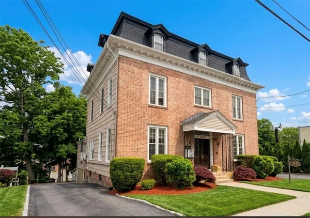 Photo 3 of Condo for sale at 4646 Post Rd #5, East Greenwich, RI 02818 | MLS# 1418704 | Listing updated on 2026-08-26