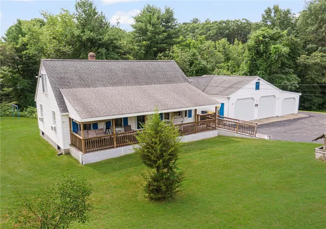 Photo 1 of Single family home for sale at 1505 Broncos Hwy, Glendale, RI 02826 | MLS# 1418688 | Listing updated on 2026-08-20