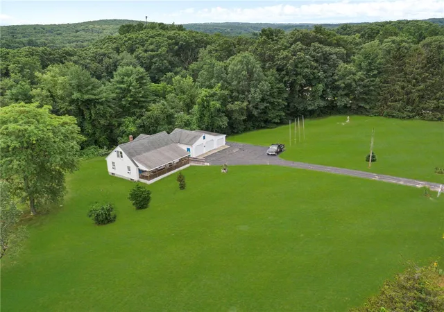 Photo 4 of Single family home for sale at 1505 Broncos Hwy, Glendale, RI 02826 | MLS# 1418688 | Listing updated on 2026-08-20
