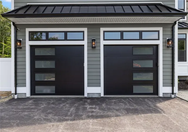 Photo 3 of Single family home for sale at 140 S Pier Rd, Narragansett, RI 02882 | MLS# 1418610 | Listing updated on 2026-08-18