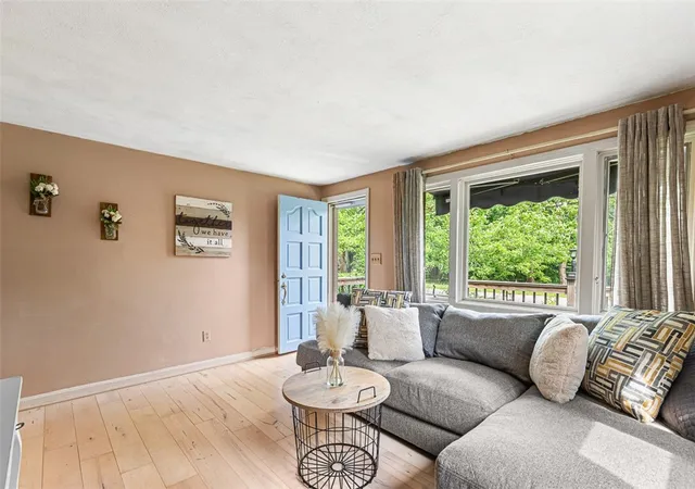 Photo 4 of Sale Pending at 8 Hampden Rd, Bristol, RI 02809 | MLS# 1418598 | Listing updated on 2026-08-25