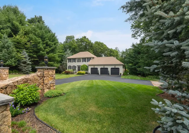 Photo 2 of Single family home for sale at 8 Aster Ln, Hope, RI 02831 | MLS# 1418711 | Listing updated on 2026-08-08