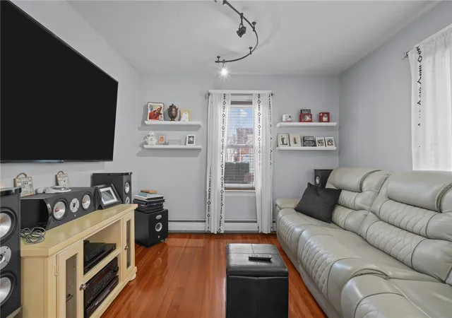 5th image of 207 California Ave, Providence, RI 02905 | MLS# 1418743