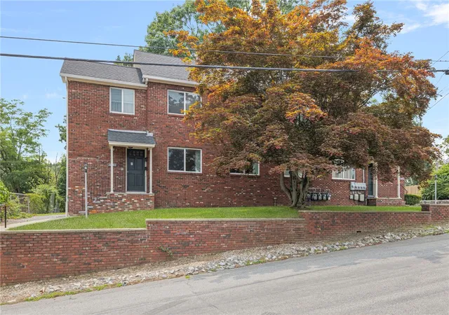 1st image of 44 Newell St, West Warwick, RI 02893 | MLS# 1418746