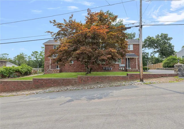 3rd image of 44 Newell St, West Warwick, RI 02893 | MLS# 1418746