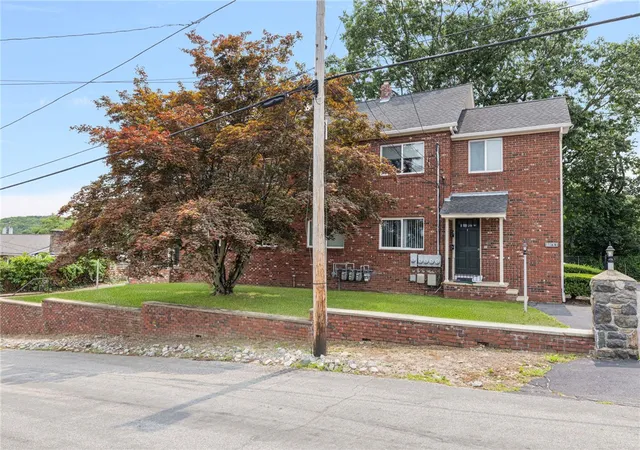 4th image of 44 Newell St, West Warwick, RI 02893 | MLS# 1418746