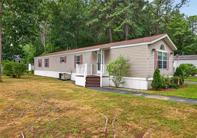 2nd image of 5 Liena Rose Wy, Coventry, RI 02816 | MLS# 1418586