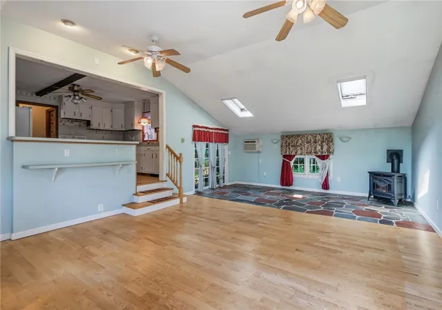 1st image of 12 Robert Ave, Portsmouth, RI 02871 | MLS# 1418781
