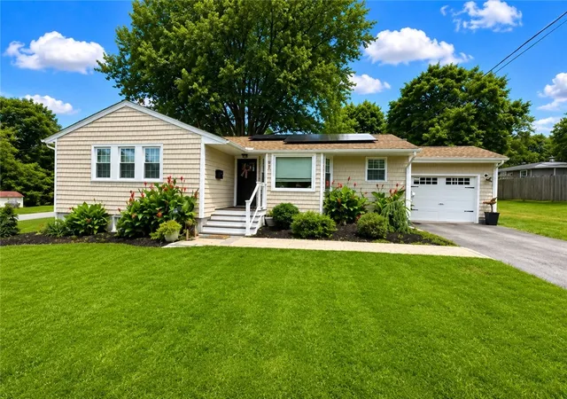 2nd image of 82 Kearns Ave, Tiverton, RI 02878 | MLS# 1418753