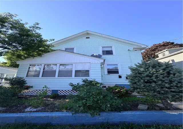 1st image of 192 Farmington Ave, Cranston, RI 02920 | MLS# 1418800