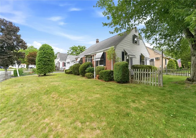 26th image of 48 Fairway Dr, Cranston, RI 02920 | MLS# 1418812