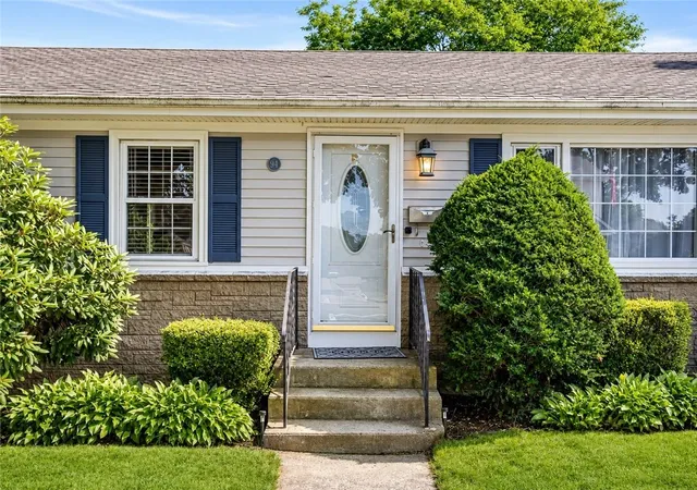 Photo 3 of Sale Pending at 94 Wampanoag Trl, Riverside, RI 02915 | MLS# 1418798 | Listing updated on 2026-08-31