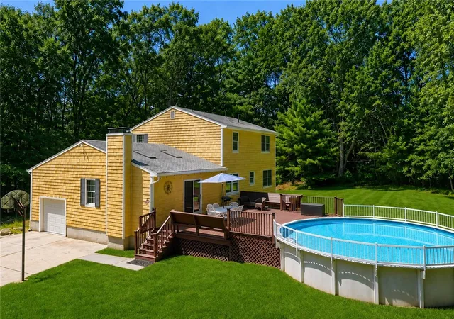 3rd image of 189 Wolf Rock Rd, Exeter, RI 02822 | MLS# 1418890