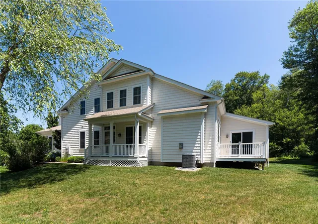 3rd image of 178 Preservation Wy, South Kingstown, RI 02879 | MLS# 1418647