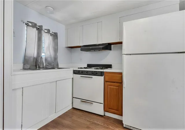2nd image of 743 Forest Park Ave, Middletown, RI 02842 | MLS# 1418949