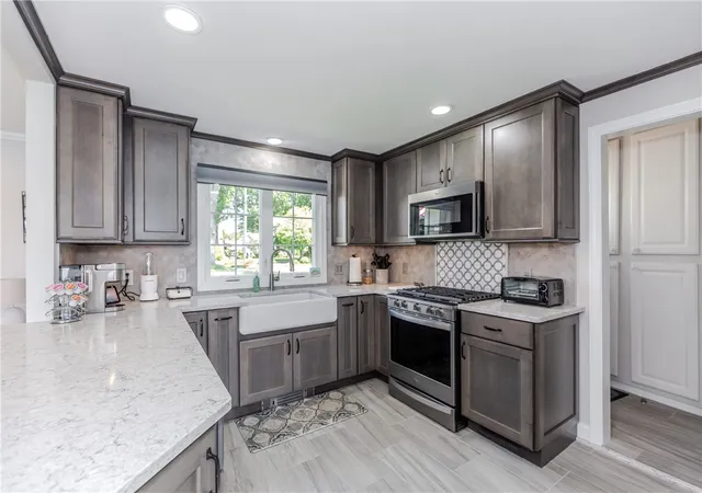Photo 4 of Sale Pending at 303 Gorton Lake Blvd, Warwick, RI 02886 | MLS# 1418963 | Listing updated on 2026-08-27