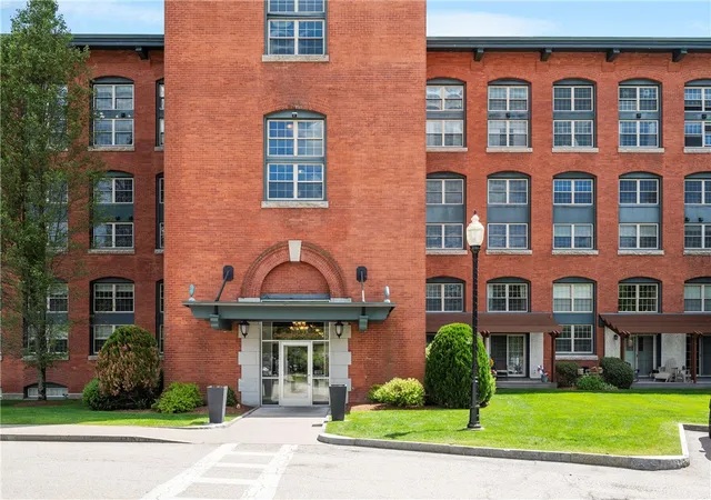 2nd image of 1 Tupperware Dr #309, North Smithfield, RI 02896 | MLS# 1418980