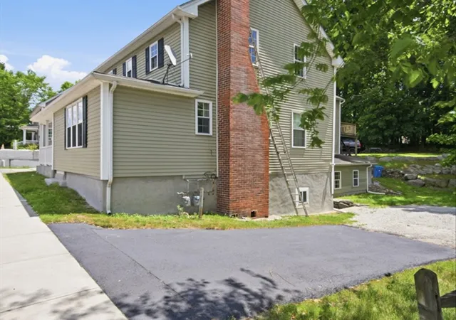 3rd image of 9 County St, Seekonk, MA 02771 | MLS# 1418998