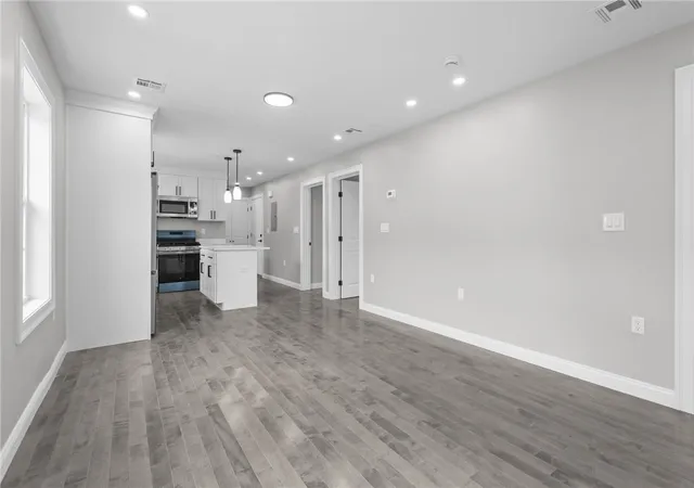 4th image of 408 Cahill St, Providence, RI 02905 | MLS# 1419004