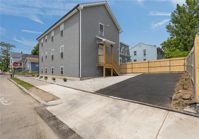 50th image of 408 Cahill St, Providence, RI 02905 | MLS# 1419004
