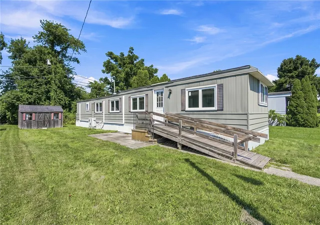 1st image of 21 Cathy Cir, Portsmouth, RI 02871 | MLS# 1418834