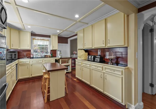 Photo 3 of Single family home for sale at 93 S Pierce Rd, East Greenwich, RI 02818 | MLS# 1419047 | Listing updated on 2026-08-24
