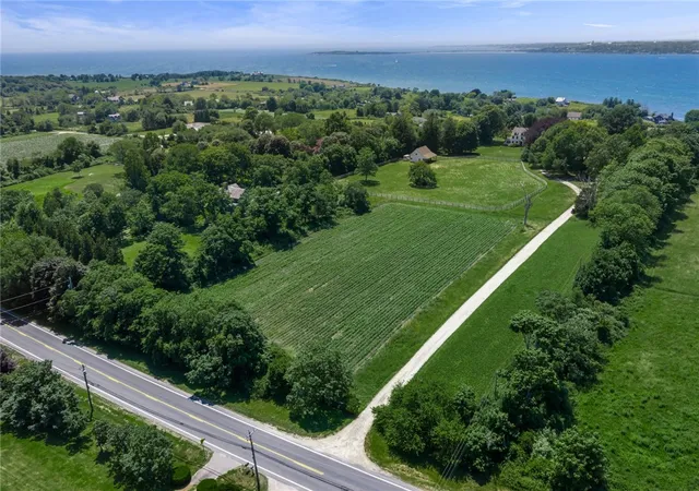 Photo 4 of Sale Pending at 6 Bay Farm Ln, Little Compton, RI 02837 | MLS# 1418979 | Listing updated on 2026-08-17